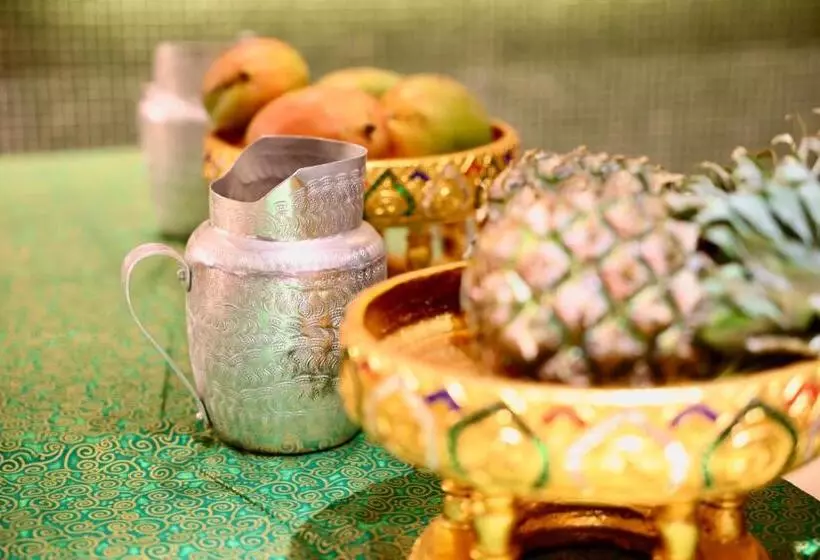 هتل Lisa Boutique