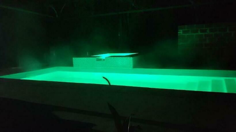 Complejo Mirador De Las Sierras Pileta Climatizada Al Aire Libre