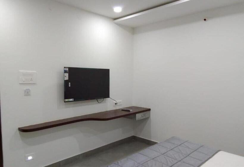 ホテル Sushmitha Inn