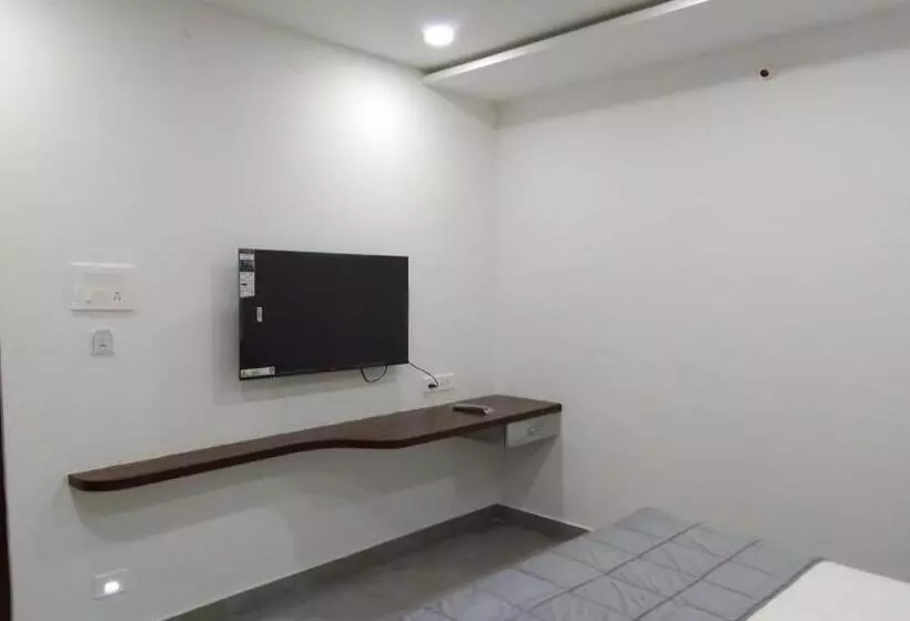 ホテル Sushmitha Inn