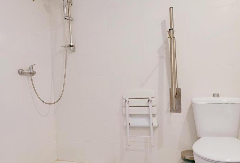 پانسیون Barcelona Coronahostal