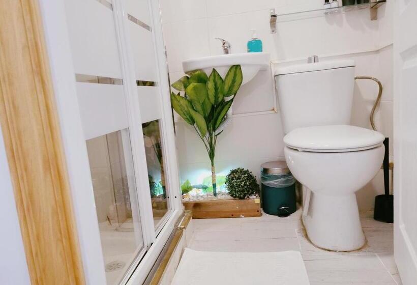 پانسیون Barcelona Coronahostal