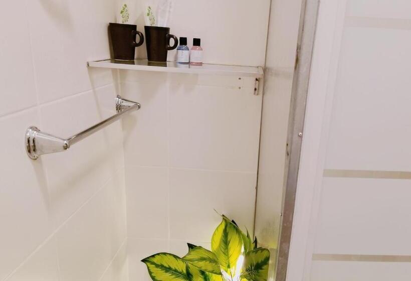 پانسیون Barcelona Coronahostal