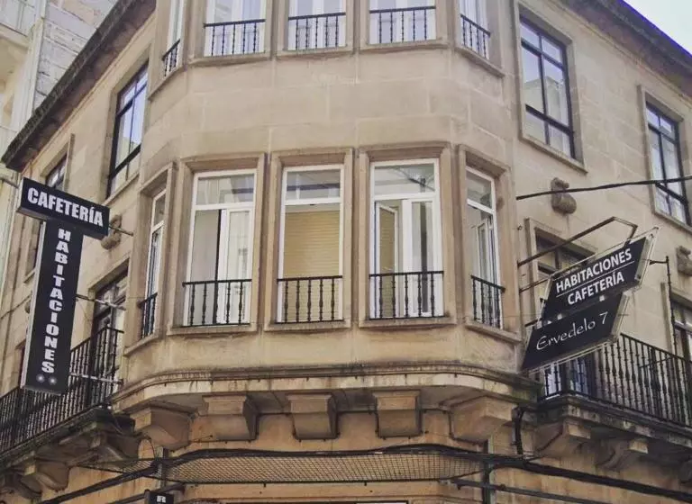 پانسیون New J&j Hostel