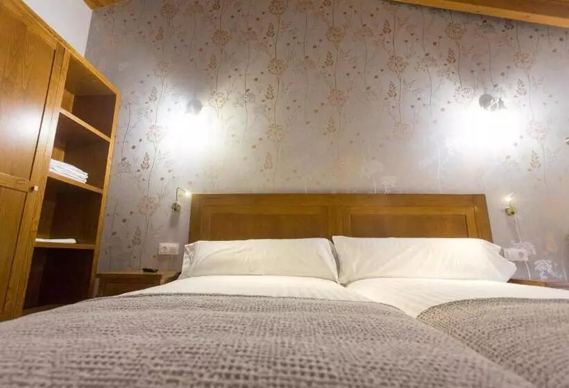 استراحتگاه Casa Da Ponte De Penas