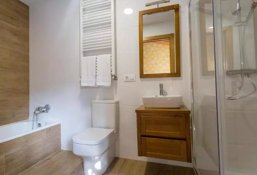 استراحتگاه Casa Da Ponte De Penas