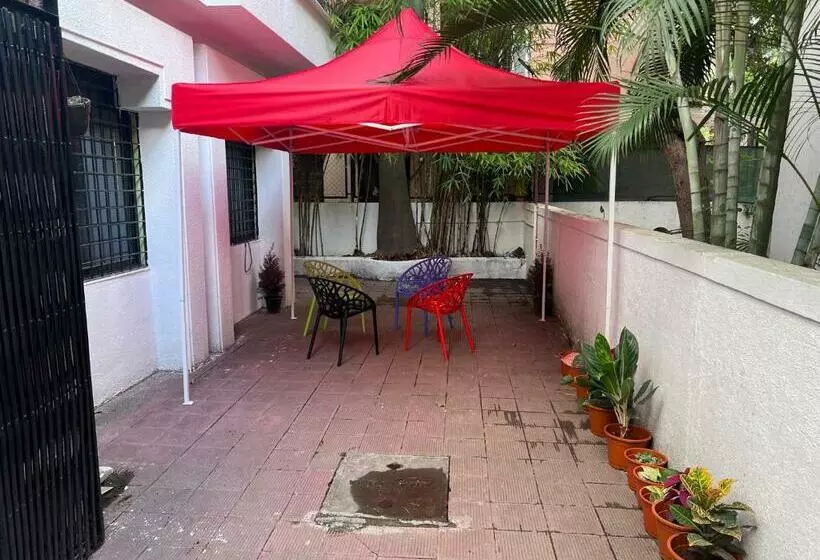 Rostel Backpackers Hostel