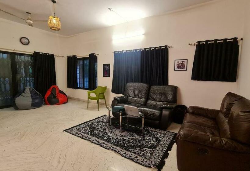 Rostel Backpackers Hostel