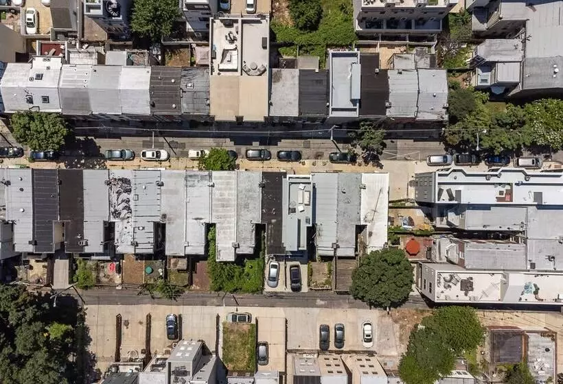 Trendy Fairmount Gem 5 Star Location, Roof Deck, Parking, Gr8 For Families