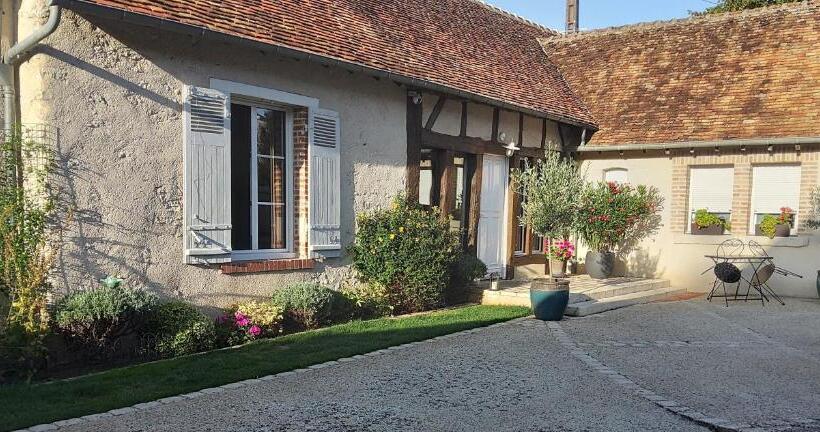 Nocleg ze śniadaniem Agréables Chambres D Hôtes Dans Maison Xviiie