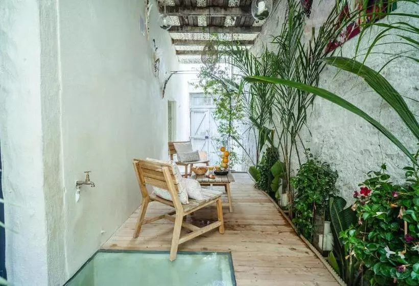 ベッドアンドブレックファースト Airb&sexy