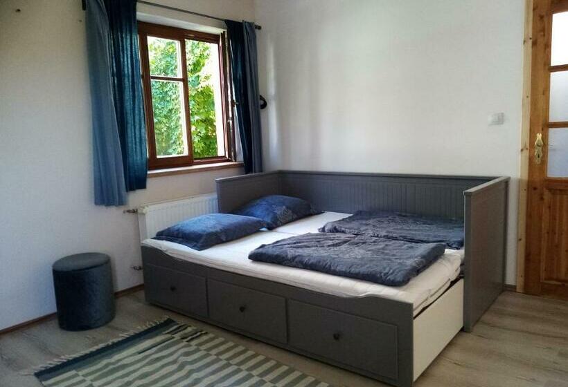 Garsonka U Pivovaru, Centrum Rožnov