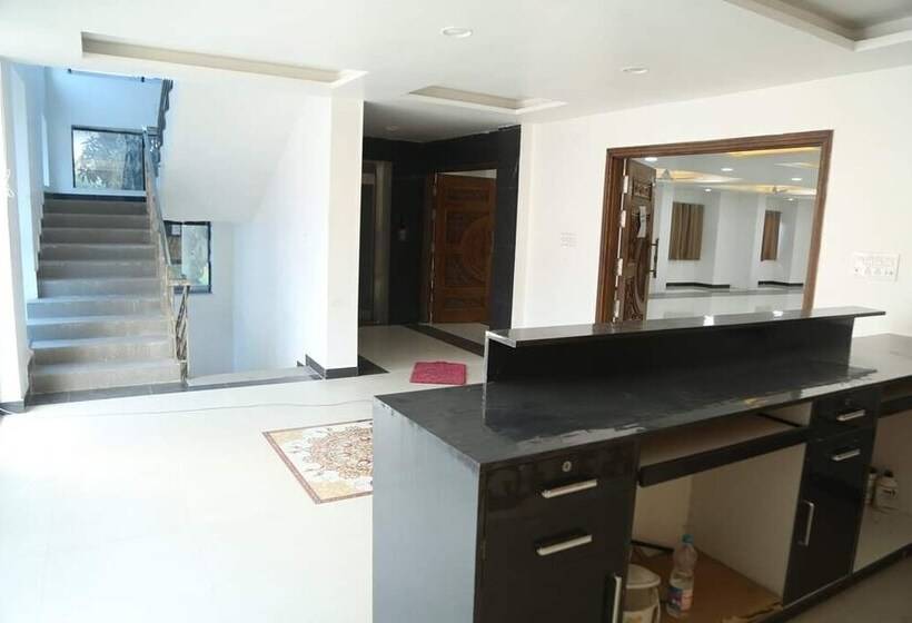 Hotel Yellow Leaf Haridwar