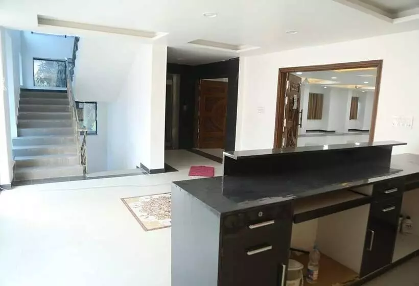 Hotel Yellow Leaf Haridwar