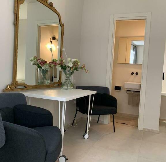 Le Casette Del Teatro   Stanza Dietro La Nonna