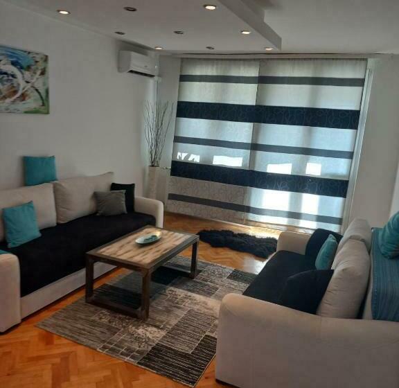 Moderan I Luksuzan Stan