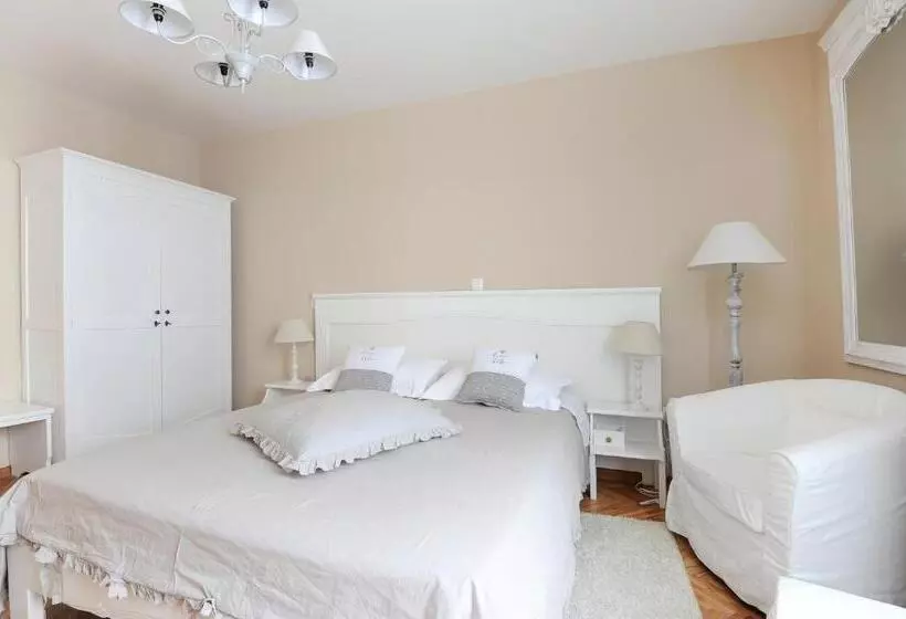 ペンション Tinel Rooms Old City Center