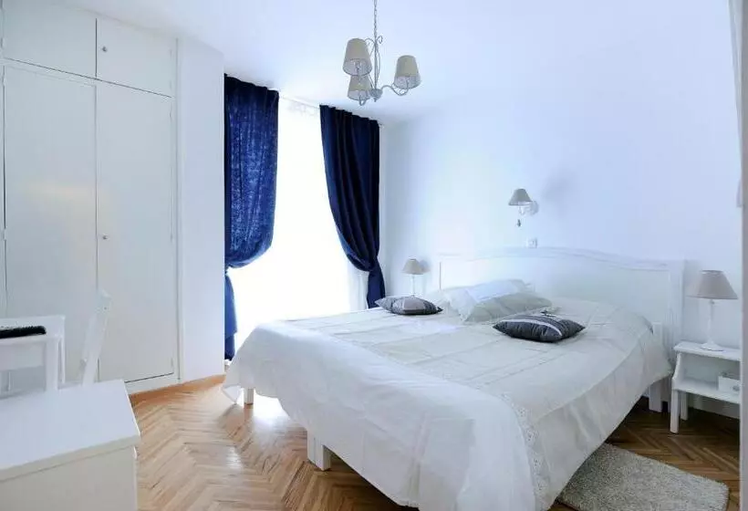 ペンション Tinel Rooms Old City Center