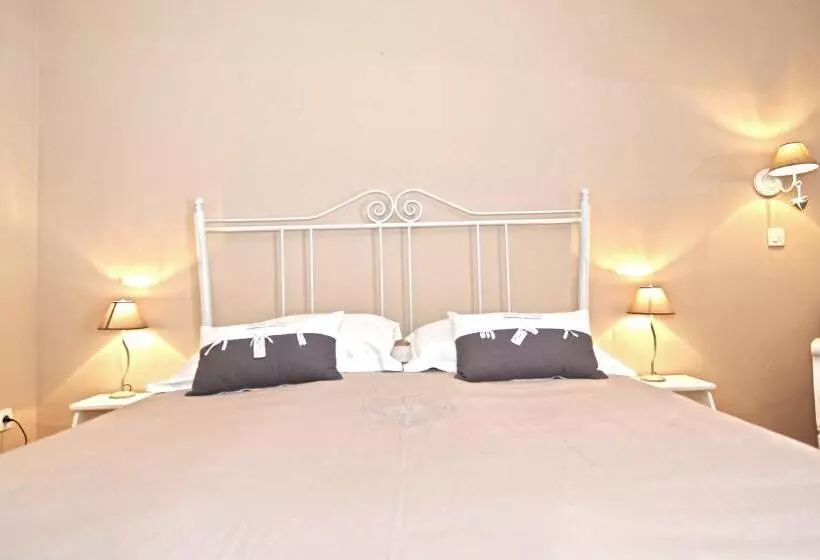 ペンション Tinel Rooms Old City Center