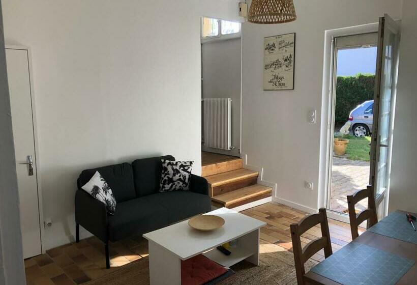 Petite Maison Avec Terrasse