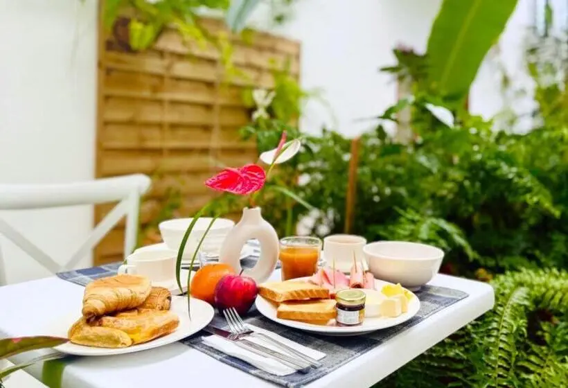 تختخواب و صبحانه Residence Le Point Choisy