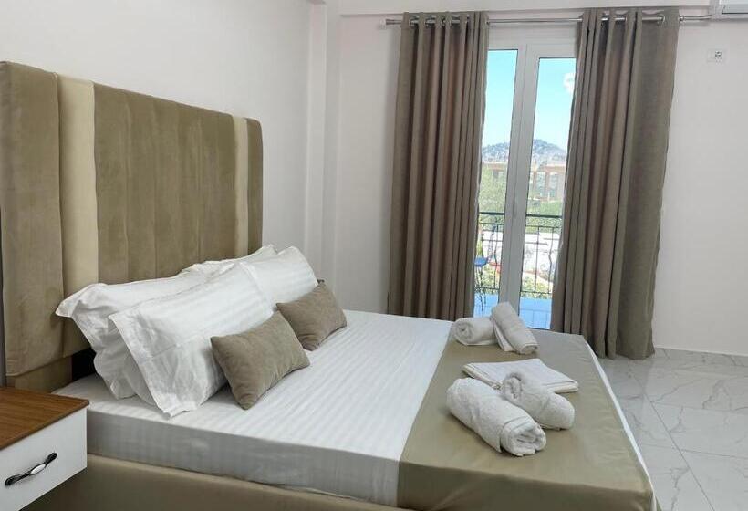 בית מלון כפרי Golden Hill Ksamil