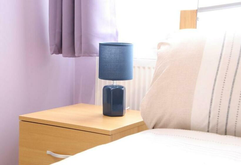 تختخواب و صبحانه Aria Lodge Inverness