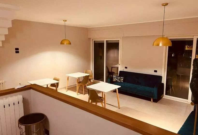 Aamiaismajoitus (B&B) Frontemare