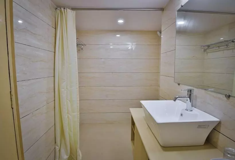 Hotelli Jyoti Plaza Madgaon Goa