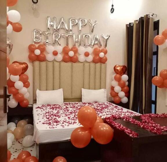 ホテル Oyo 83505 The Miraj Hr Ten