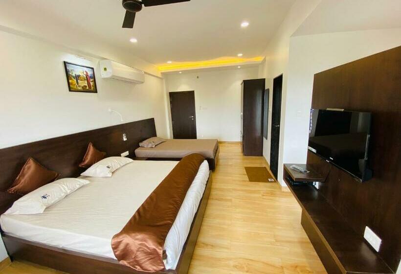 ホテル Shivanand Residency