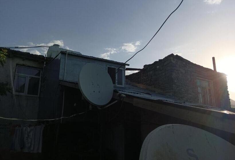 پانسیون Ecomama In Xınalıq Khinalig Guest House