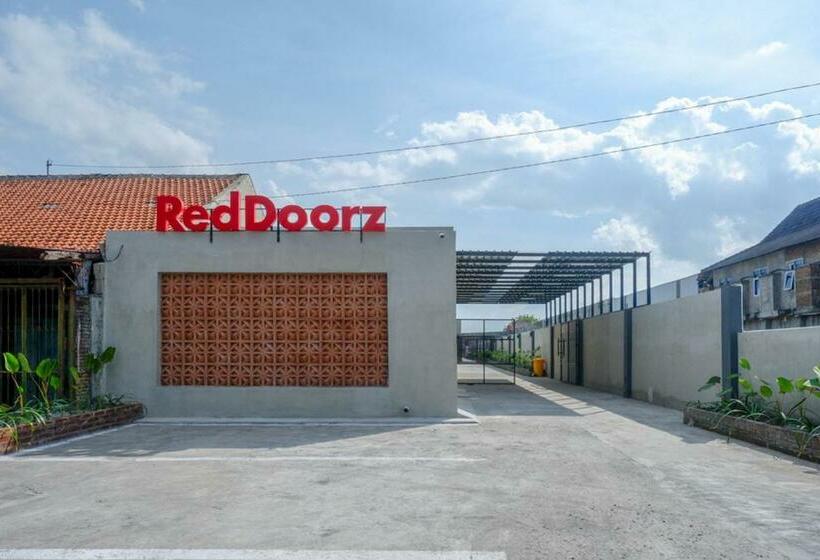 호텔 Reddoorz @ Klaten City