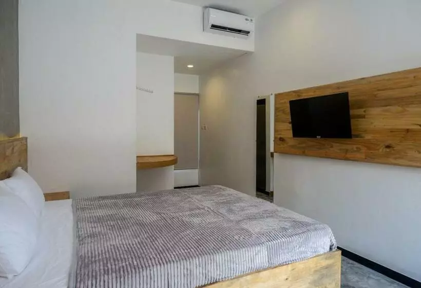 Hotelli Reddoorz @ Klaten City