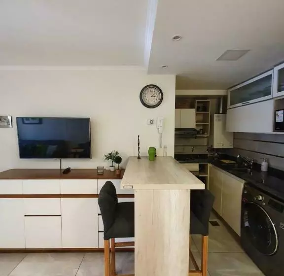 Locador Nueva Cordoba 10a