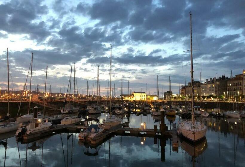 Majatalo Alojamientos Muelle De Gijón