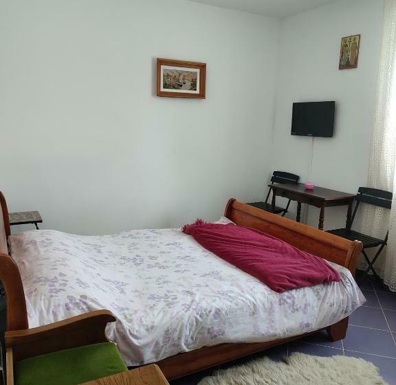 پانسیون Casa Irilen