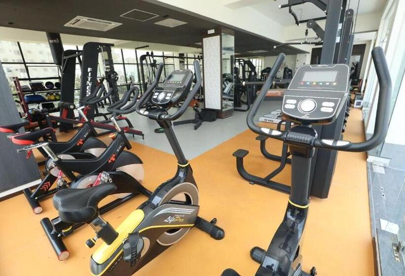 منتجع Vrr Astoria Hotel & Convention Center