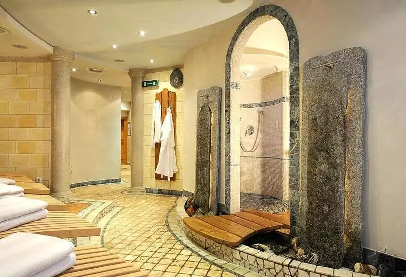 تختخواب و صبحانه Sporthotel Almhof