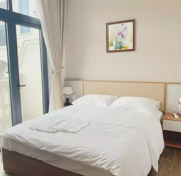 تختخواب و صبحانه Beach Hotel Grand World   Mg Homestay