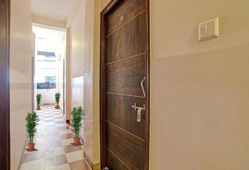 Flagship Hotel Saksham