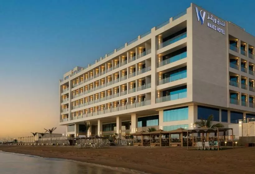Hotelli Waves
