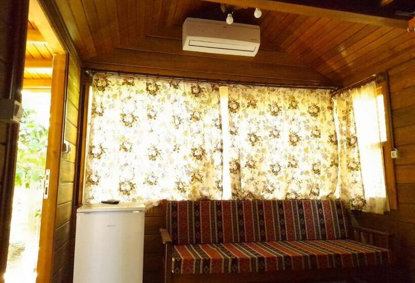 مبيت وإفطار Endemik Bungalov