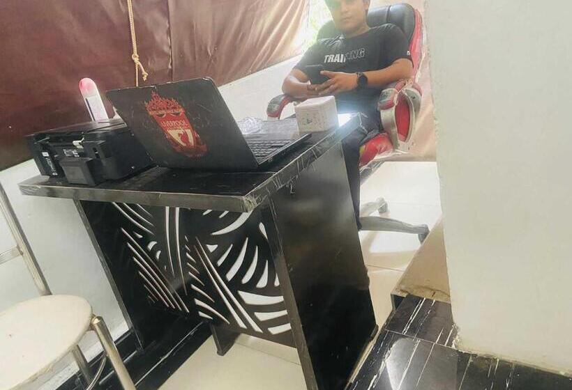 Отель Oyo 90258 Chess