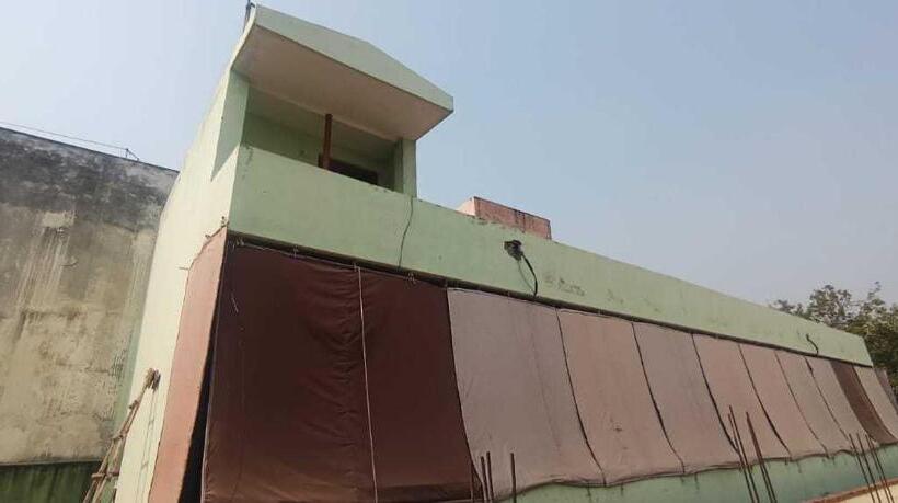 Отель Oyo 90258 Chess