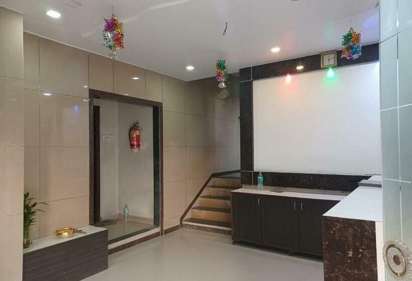 בית מלון כפרי Priya Guest House By Wb Inn