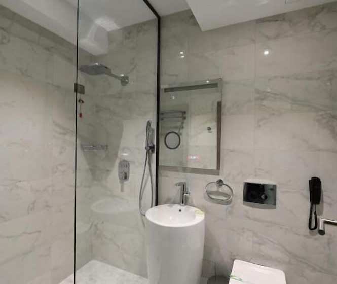 בית מלון כפרי Aniroc Signature