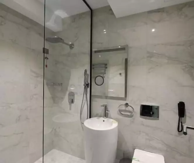 ホテル Aniroc Signature