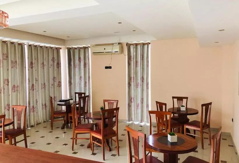 Hotelli Relax Apartment &