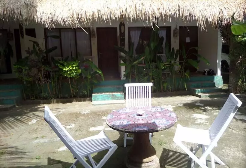 Majatalo Salty Sea Guesthouse